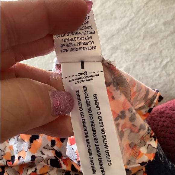 Laura Ashley long sleeve top new with tags medium pixel print 58$ retail - Picture 8 of 11